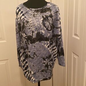 NWT Papillon Top